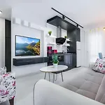 Twin Apart Otel