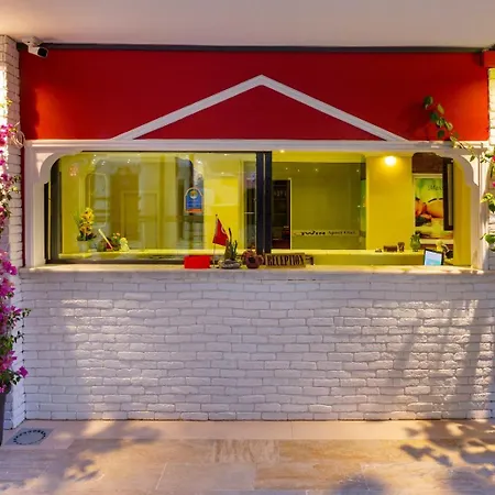 Apartmanhotel Twin 4*