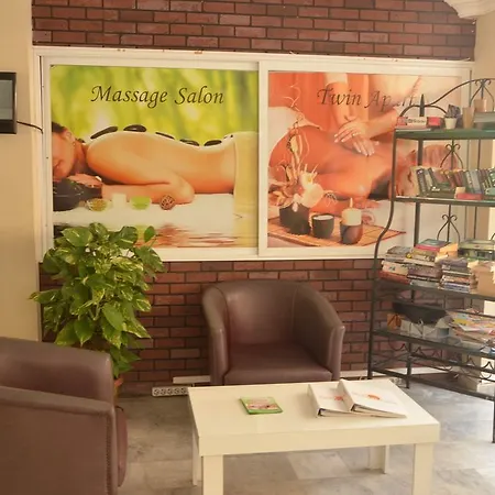 Apartmanhotel Twin 3*